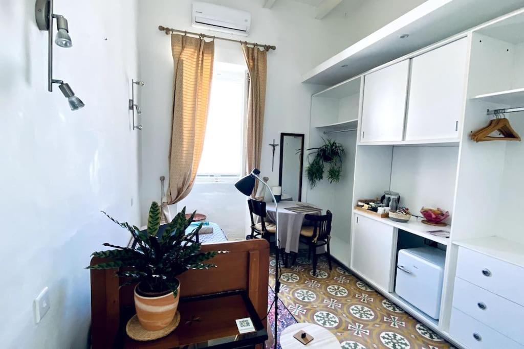 Free Breakfast, Pool, Spacious Aircon Hideaway Apartment Mosta Luaran gambar