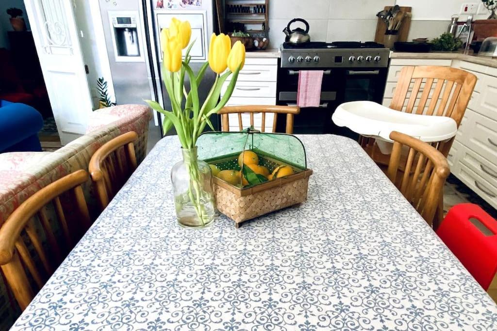 Free Breakfast, Pool, Spacious Aircon Hideaway Apartment Mosta Luaran gambar