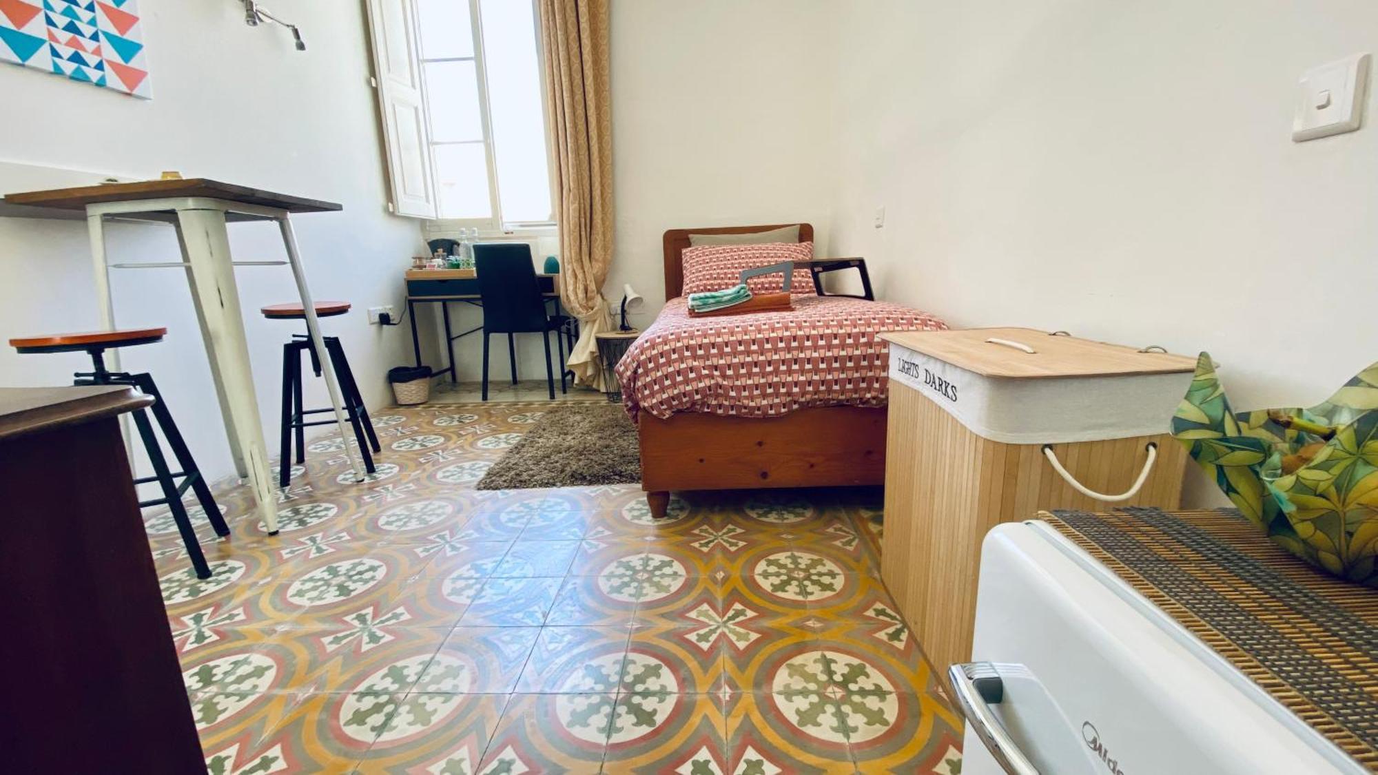 Free Breakfast, Pool, Spacious Aircon Hideaway Apartment Mosta Luaran gambar